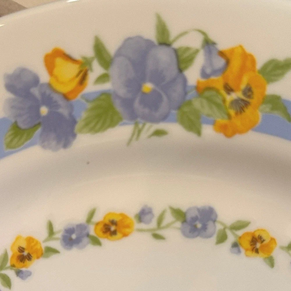 Arcopal France Pansy Floral Charger/Platter Blue Yellow‎ 12